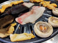 -明洞阿姨·韩式酱蟹烤肉·创意料理(三元桥店)