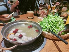 -吃饭皇帝大土家民族菜(正大广场店)