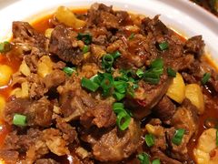 板栗牛腩煲-胡桃里乐队酒馆(大庆店)