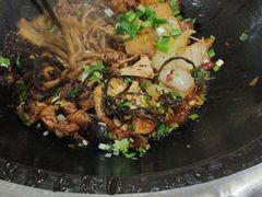 -大锅大灶柴火鸡鱼