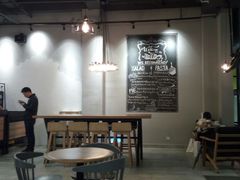 大堂-HELLO 27 意面·沙拉·帕尼尼