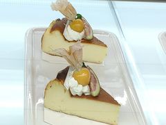 巴斯克芝士甜品-思南书局·诗歌店