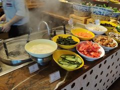 自助取餐区-广州中心皇冠假日酒店-环市食坊·海鲜自助餐厅