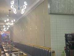 -锤头鲨毛肚海鲜烤肉自助餐厅(国购广场店)
