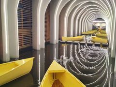 -涨巢·潮玩水疗局