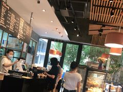 -Dough&Joe团憩(瑞虹天地月亮湾店)