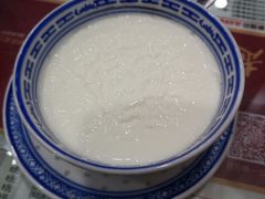 -赵记传承特色牛奶甜品(泉城广场店)