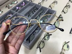 -罗伯特眼镜·蔡司官方授权(罗湖国贸店)