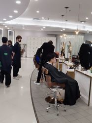 -八佰伴8008星级形象店