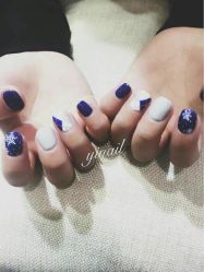 -逸日式美甲美睫工作室