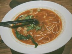 昭通焖鸡米线-茶花妹子云南餐厅(传媒大学店)