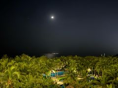 -三亚湾海居铂尔曼度假酒店