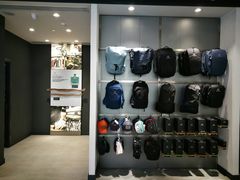 -ARC'TERYX始祖鸟(北京王府中环店)