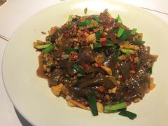 -阿瓦山寨·湘菜现炒·剁椒鱼头王(咸阳总店)