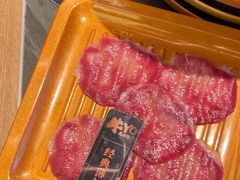 -牛YO寿喜烧·铁板烧和牛火锅自助(市府恒隆店)