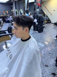 -藤野造型专业烫染接发