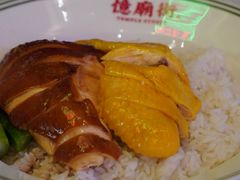 叉烧白切鸡饭-憶廟街 X 沙角邨(太古城店)