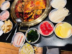 -周小明火锅(黑金冠社区店)