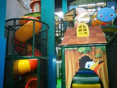 -蒙特利亲子乐园