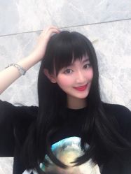 -时尚殿堂明星门店