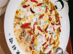 -江渔儿酸菜鱼·拔草餐厅(虎门君乐汇店)