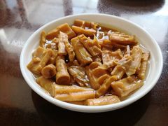 红焖春笋-亭下湖饭店(康岭店)