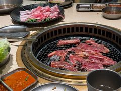 -蚂蚁洞·烤肉大营地(上海静安大悦城店)