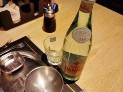 普娜天然矿泉水-囧吉香生蚝牛排馆(湖北路店)