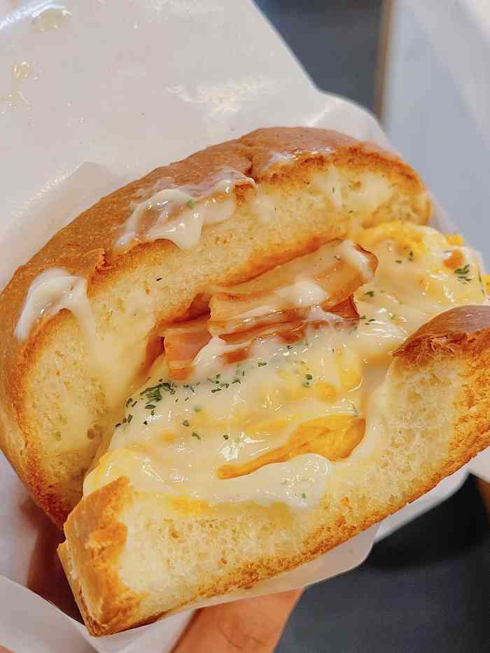 egg bomb(淮海中路店)-"开在大上海时代广场对面拐角的一家小小的快.