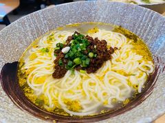 碗杂面-清粥小菜·成都小吃(香格里拉镇店)