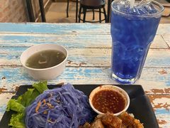 -蝶豆花蓝面条