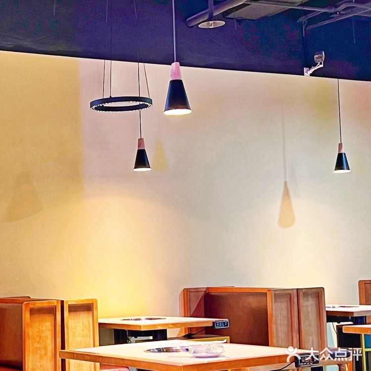 这一锅麻辣鲜香的干锅鸭头，一秒被征服！💕