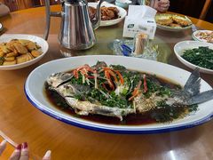 -芦茨金富饭庄·25年老字号·专做稻草鸡