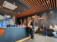 -瑞幸咖啡(大连罗斯福广场一层店)