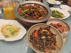 -德彪酒馆围炉串串