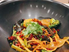 -醉人椒麻辣香锅(王府井喜悦店)