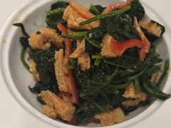 -汗腾格里·风味餐厅(新疆驻京办店)