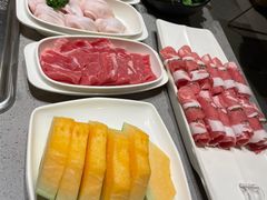 -海底捞火锅(曹安公路店)