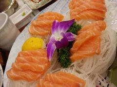 -青瓦餐厅·生鱼片·韩园烤肉(西塔店)