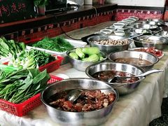 -金卯白肉罩火烧