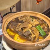 春天的第一锅牛腩煲！这一口也太治愈了～