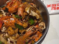 -七欣天香辣蟹火锅(闵行浦江欢乐颂店)