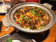 干锅肥肠护心肉-95号酱骨·一块豆腐(展春园西路店)