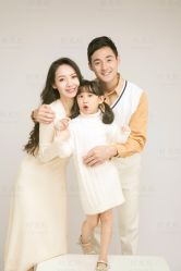 -时光纪亲子全家福照相馆(静安店母女写真父母纪念照)