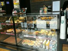 面包甜点陈列柜-星巴克(苏州石路百脑汇店)