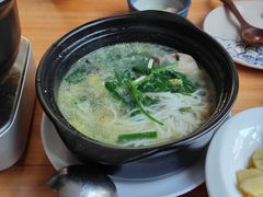 过桥米线-山茶云南菜(永安里店)