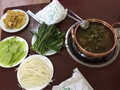 -银同牦牛肉火锅