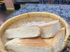 -八两八金·莱芜特色炒鸡(市南漳浦路店)