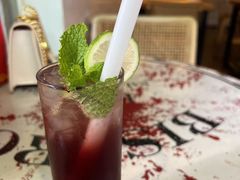 -北平花园·潮玩萌牙·北平咖啡(南锣鼓巷胡同店)