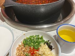 -佬缸炮江湖川菜(玉林店)